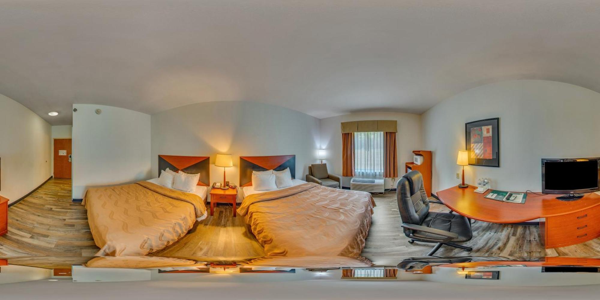 Quality Inn & Suites Чамберсберґ Екстер'єр фото